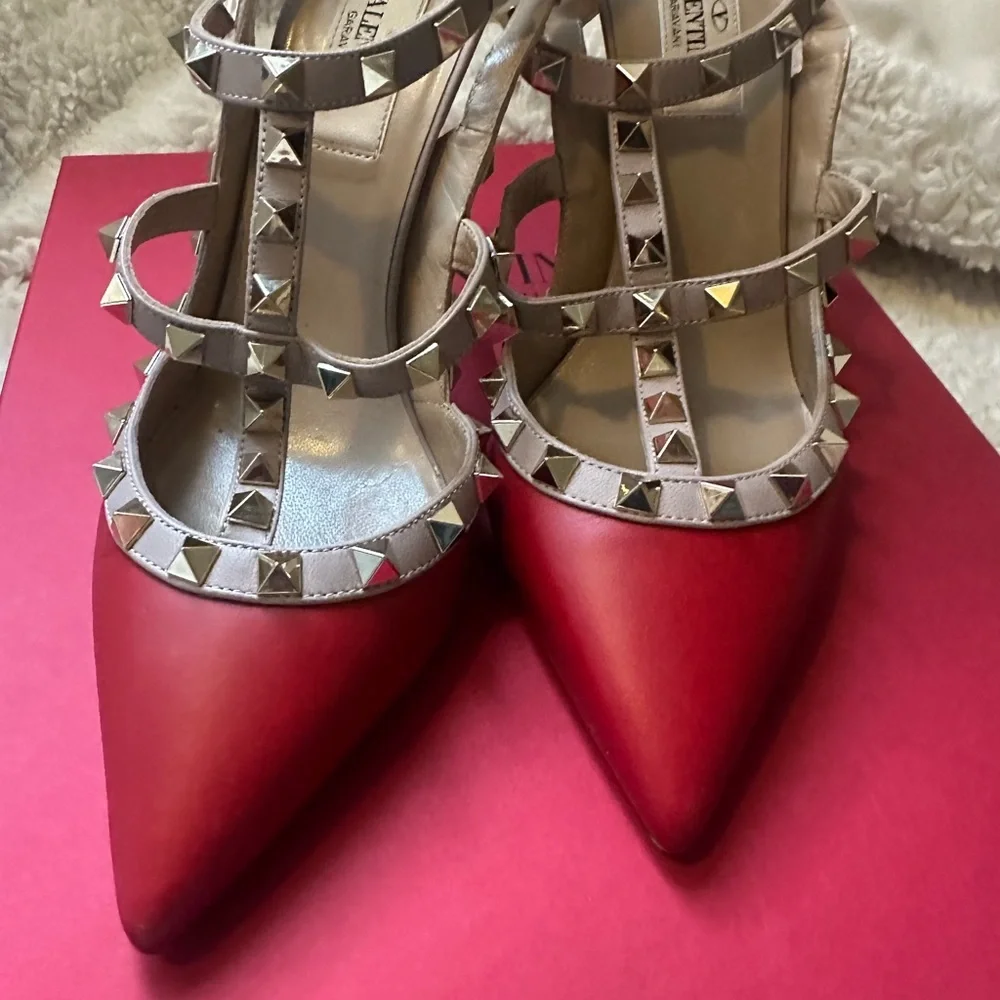 Valentino Red Pointed Rockstud Strappy Leather Pumps - Picture 2 of 6
